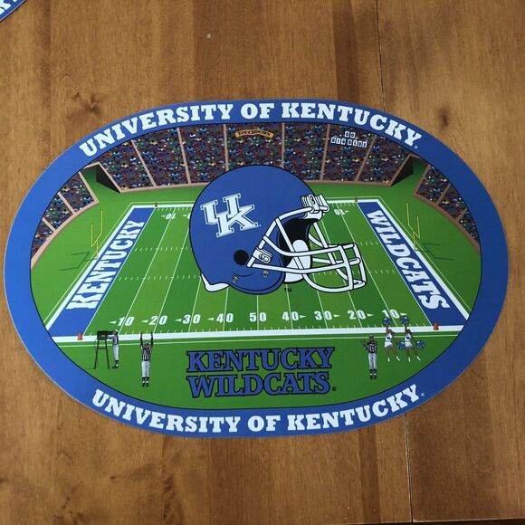 Kentucky Wildcats Placemat Set of 4 Football Field Oval Plastic UK KY - Picture 2 of 3
